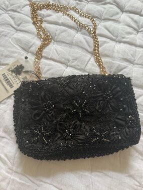 Zara Black Beaded Floral Chain Clutch
